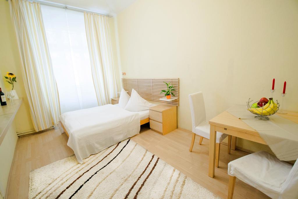 Ruterra Apartment Cimburkova Prag Eksteriør billede