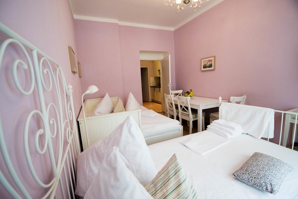 Ruterra Apartment Cimburkova Prag Eksteriør billede